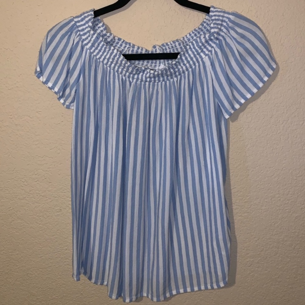 Old Navy size XXL off the shoulder top